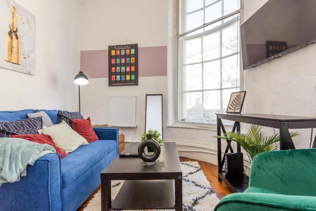 Newcastle'S Most Central Apartment - Sleeps 10 Zewnętrze zdjęcie