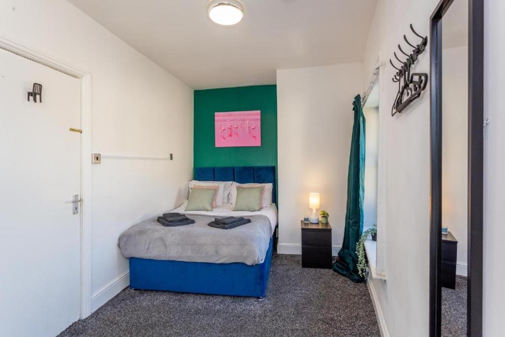 Newcastle'S Most Central Apartment - Sleeps 10 Zewnętrze zdjęcie